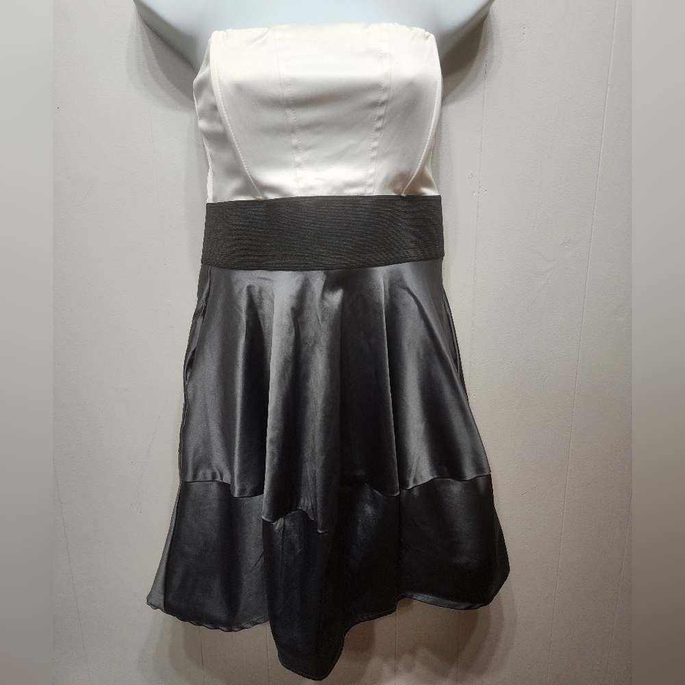 Studio Y Strapless Dress Mini Size 7 Ivory Gray Short Formal Night Out B587